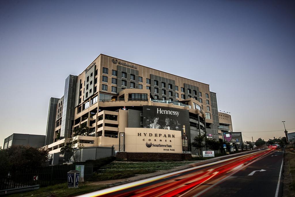 Southern Sun Hyde Park Sandton Johannesburg Esterno foto