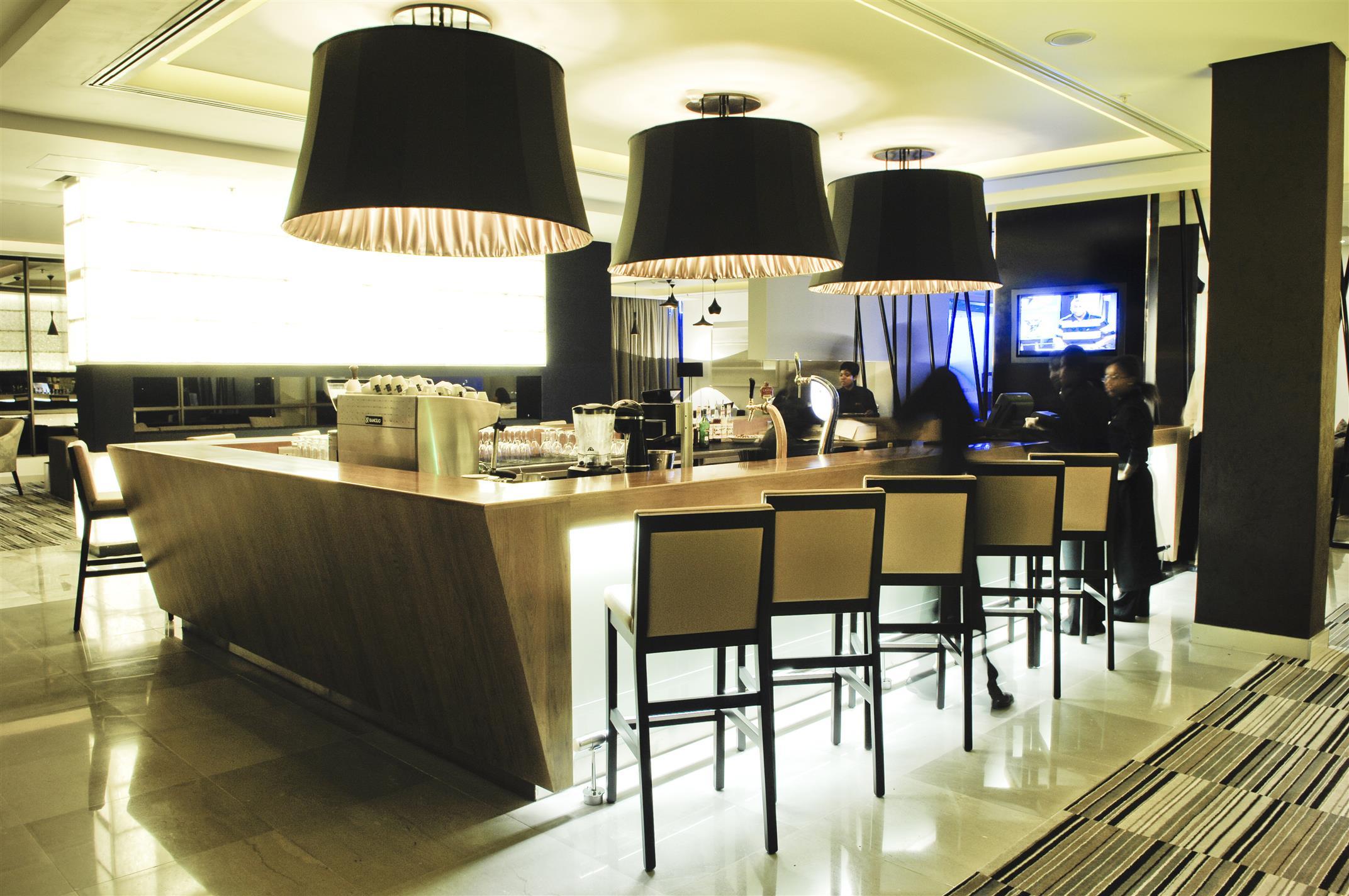 Southern Sun Hyde Park Sandton Johannesburg Esterno foto