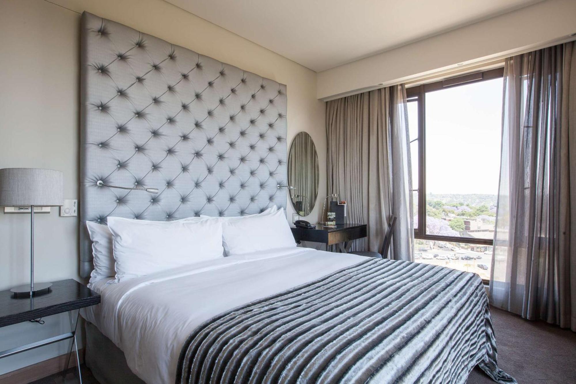 Southern Sun Hyde Park Sandton Johannesburg Esterno foto